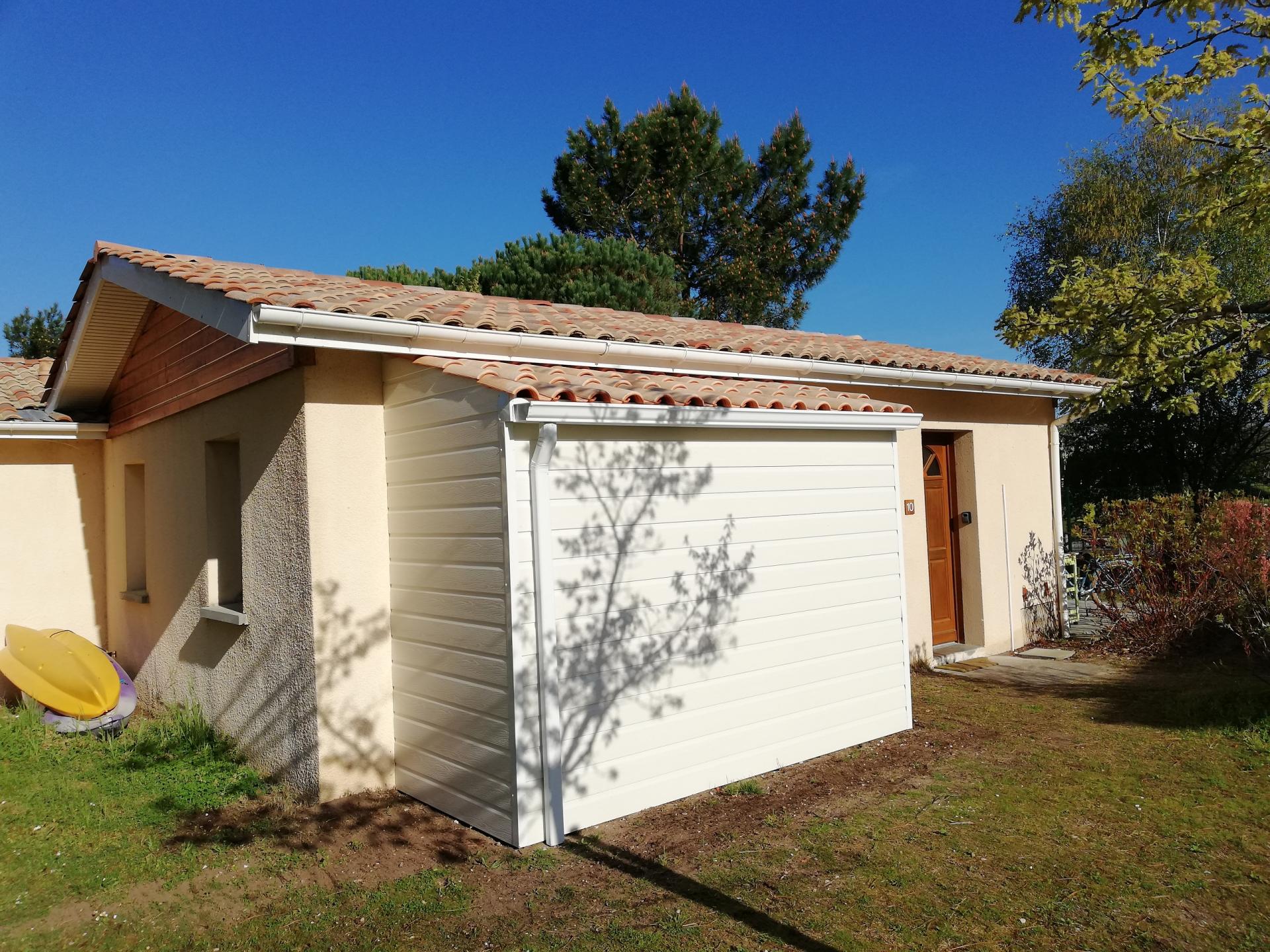 maison abris vélo et kayaks